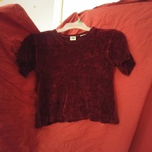 Gap burgundy crop top sz medium